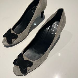 Roger Vivier Suede Pumps